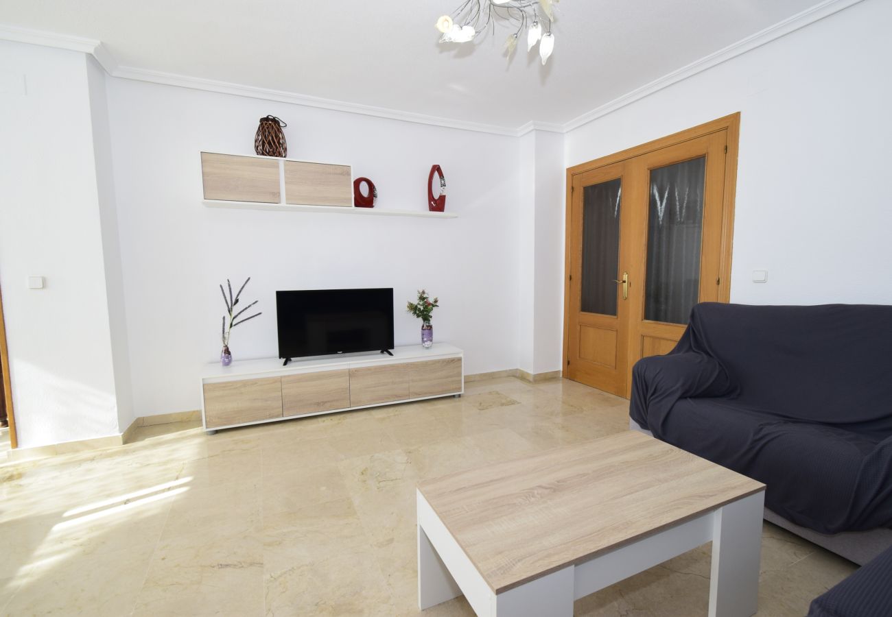 Apartamento en Benidorm - PINTOR ROSALES  (3 DORMITORIOS)