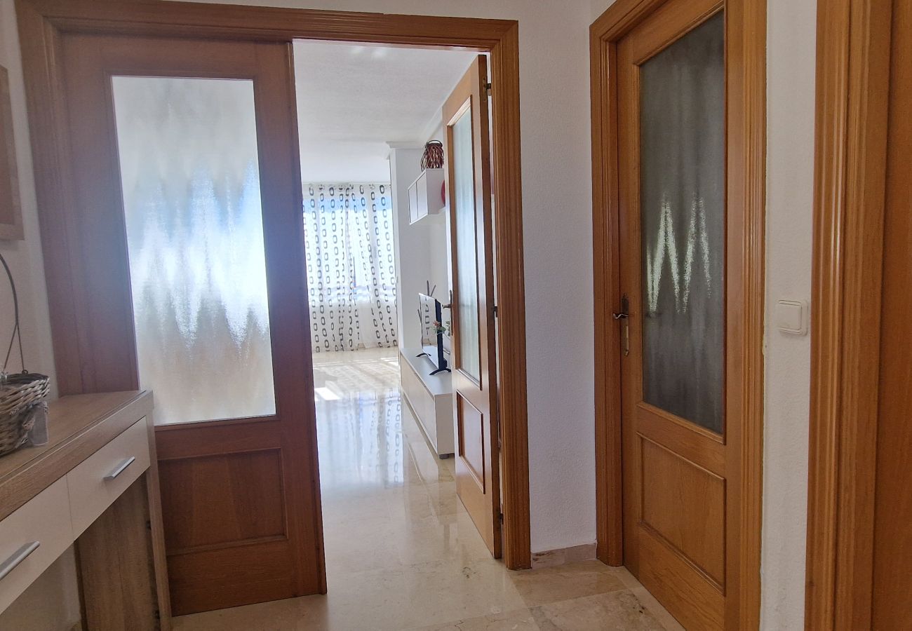 Apartamento en Benidorm - PINTOR ROSALES  (3 DORMITORIOS)